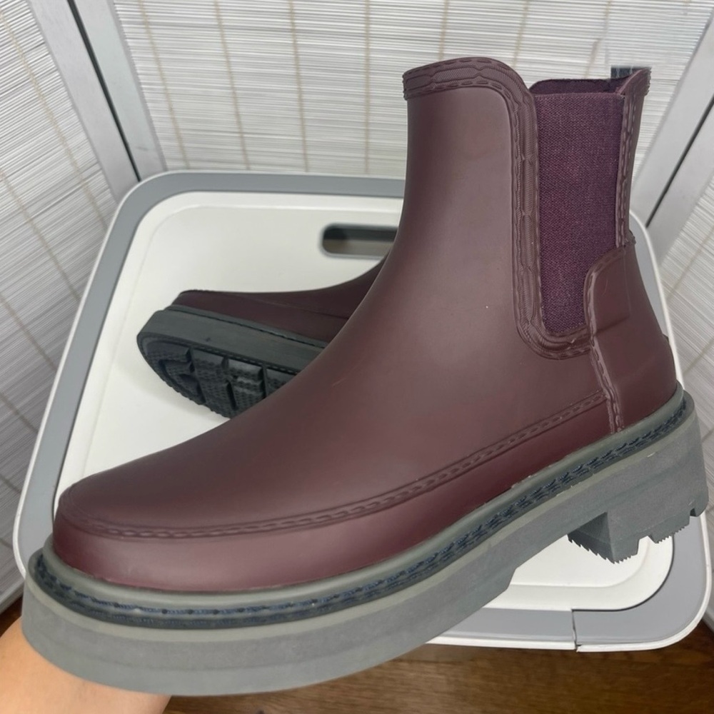 Hunter Refined Stitched Chelsea Boots - Picture 6 of 8